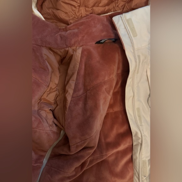 The North Face White fleece coat - Picture 2 of 3